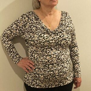 Adrianna Papell scooped neck women's XL Lind sleeve blouse